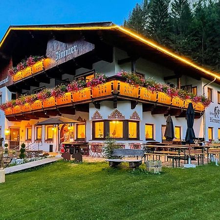 Garni Baerenwirt Bed & Breakfast Leutasch Exterior foto