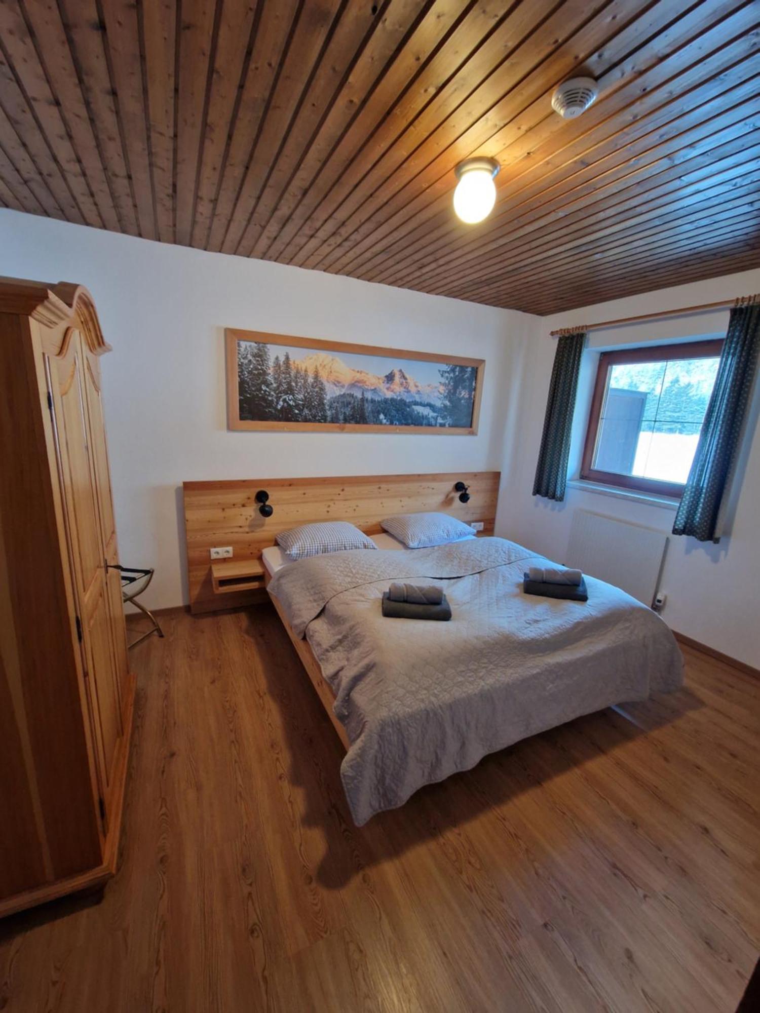 Garni Baerenwirt Bed & Breakfast Leutasch Exterior foto